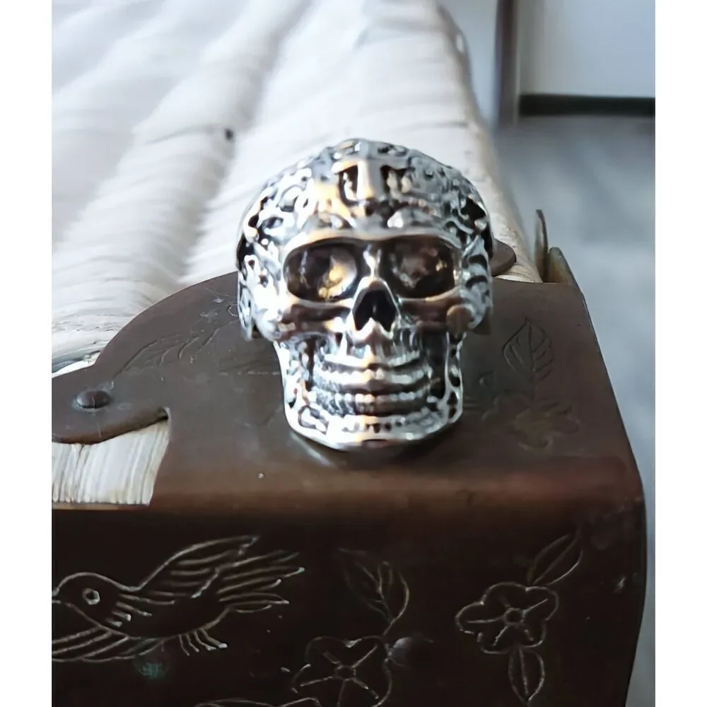 Sugar Skull Silverstone Skull & Crosses Ring